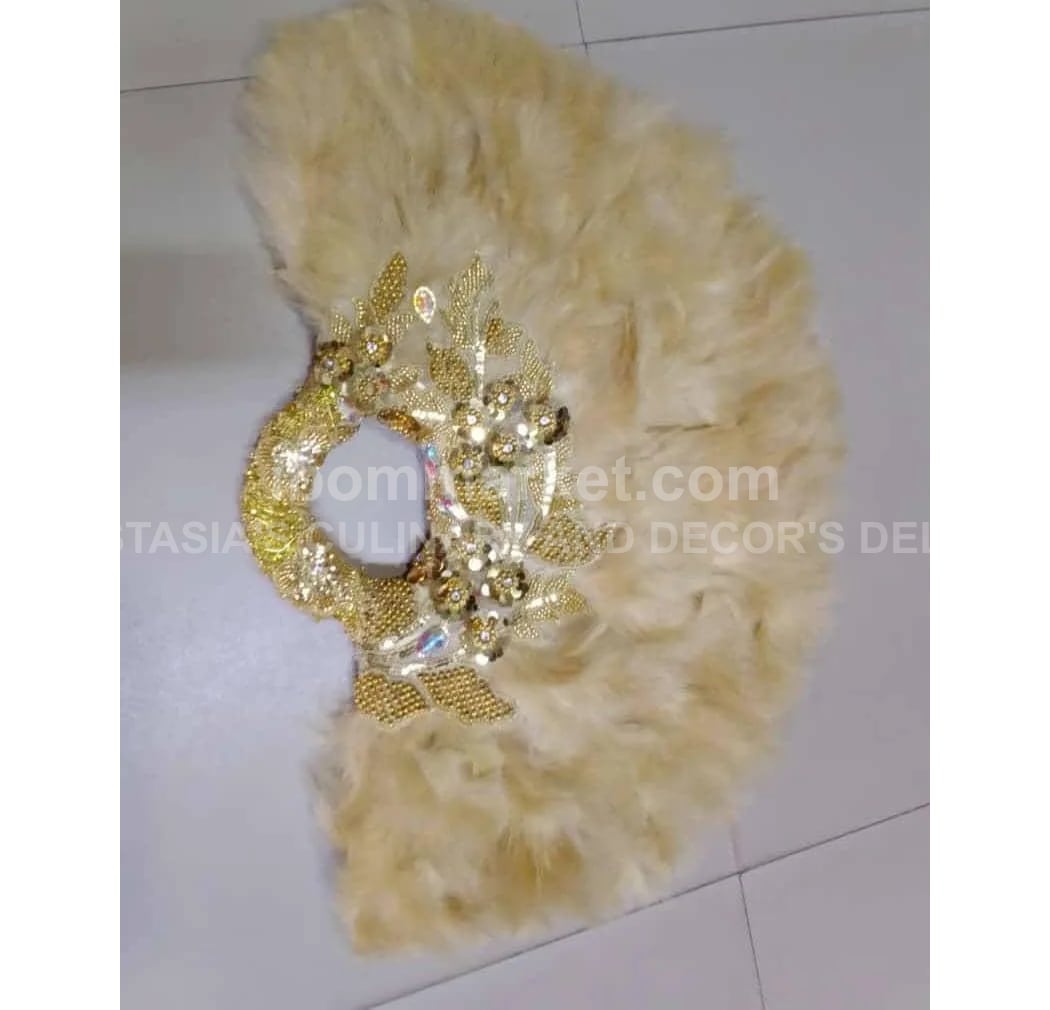 Luxury faux fur floral wreath